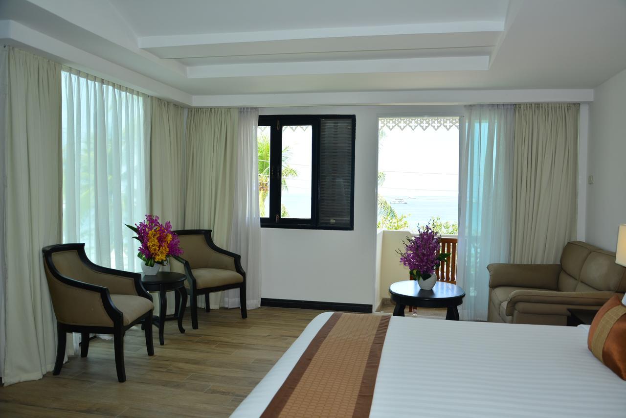 Pride Beach Resort - Adults Only Patong Екстериор снимка