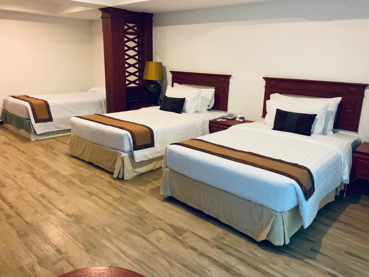 Pride Beach Resort - Adults Only Patong Екстериор снимка